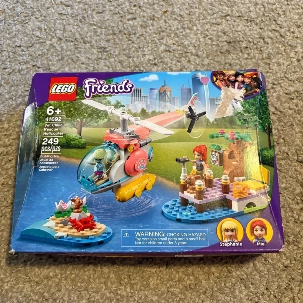 LEGO Friends Vet Clinic Rescue Helicopter 41692; Vet Toy (249 Pieces) New